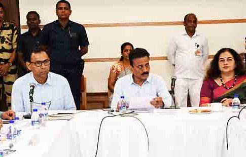 राज्यात कोरोनाबाधितांच्या संख्येत वाढ, आढावा बैठकीत घेतले महत्वाचे निर्णय