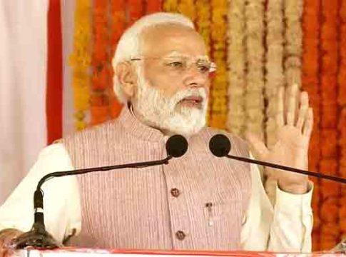 पंतप्रधानांनी विरोधकांना फटकारले