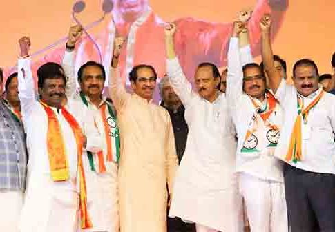 ठरलं! पुण्यातल्या वज्रमूठ सभेची धुरा 'या' दिग्गज नेत्याकडे!