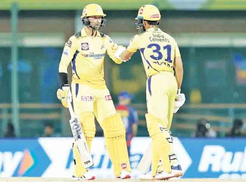 ‘चेन्नई एक्स्प्रेस’ सुस्साट...