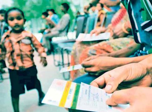 आधार जोडणीतील तांत्रिक बाबी दूर करा; पण प्रवेश नाकारू नका