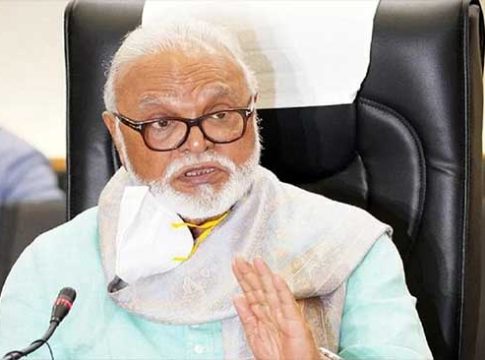 मंत्रिपदाच्या संख्येवरून महायुतीत रस्सीखेच; भुजबळांचे मोठं वक्तव्य