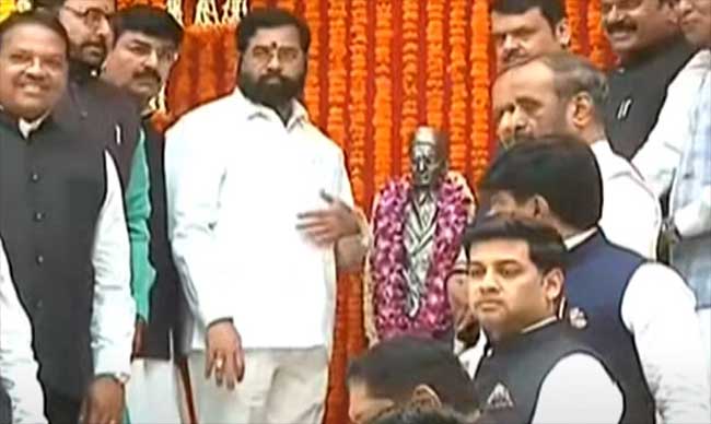 मोदींना विरोध करणाऱ्यांना जनता जमालगोटा देणार