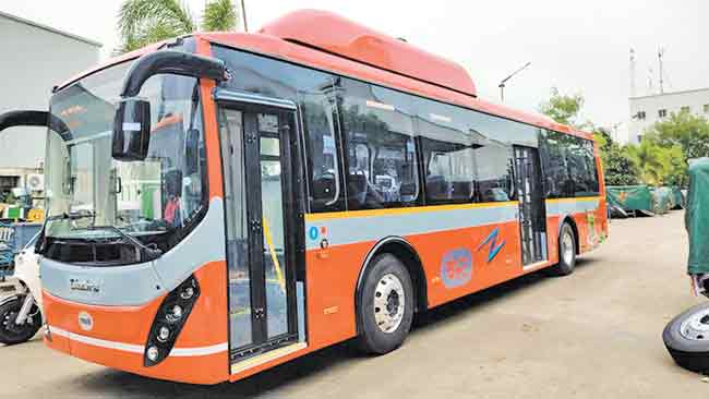 चार्जिंग स्टेशनअभावी एनएमएमटीचा बोजवारा