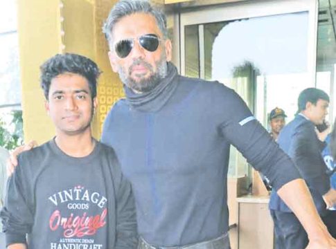 मुरबाडचा मिमिक्री मॅन गणेश देसले ‘आवाजाचा जादूगार’