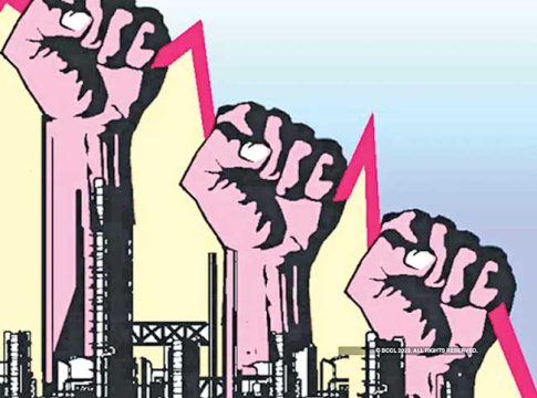 हवी गरज सशक्त कामगार संघटनांची