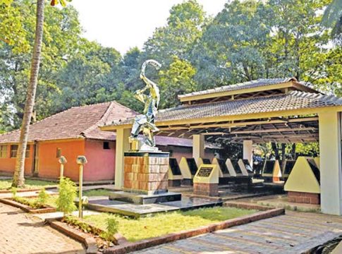 केशवसुत स्मारक एक अलौकिक ठिकाण...