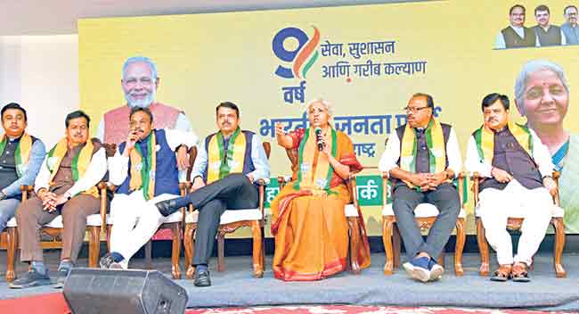 मोदी सरकारने गोरगरिबांना आणले विकासाच्या प्रवाहात
