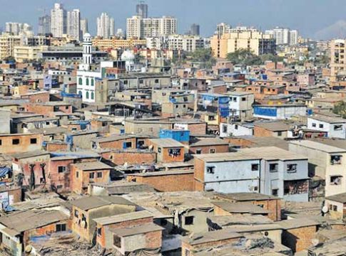 सशुल्क झोपडीधारकांना अडीच लाखांत घर