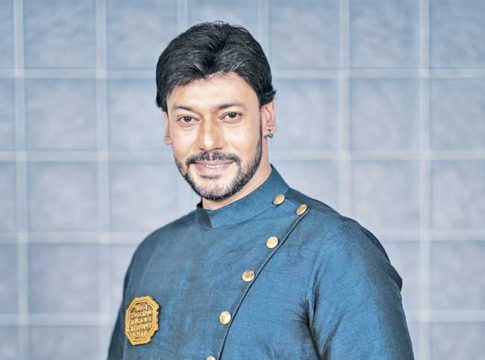 संघर्षातून यशप्राप्ती