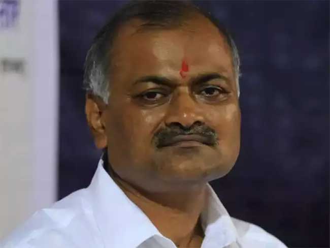 Dr. Tatyarao Lahane : डॉ. लहानेंनी ६९८ बेकायदा शस्त्रक्रिया केल्याचा चौकशी समितीचा गंभीर आरोप
