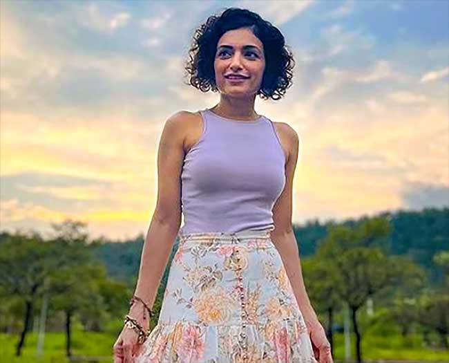 अभिनेत्री वैभवी उपाध्याय हिचा अपघातात मृत्यू
