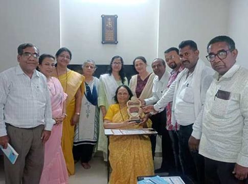 डॉ. विजया वाड यांना उज्जैनकर फाउंडेशनचा तापी- पूर्णा राज्यस्तरीय जीवनगौरव पुरस्कार