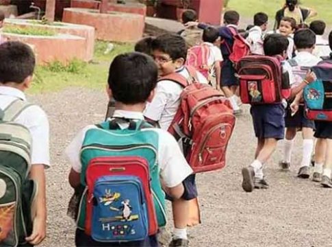 Delhi schools : वाढत्या उष्माघाताचा दिल्ली सरकारने घेतला धसका; केली मोठी घोषणा!