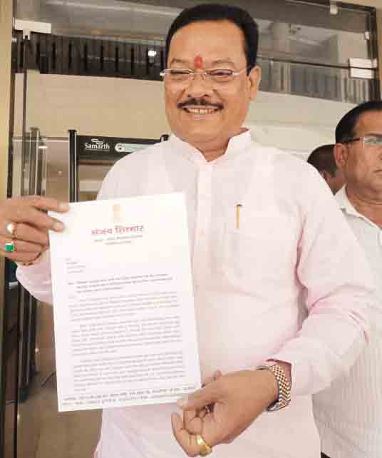 संजय राऊतांना धडा शिकवण्यासाठी शिरसाटांचे विधानसभा अध्यक्षांना पत्र