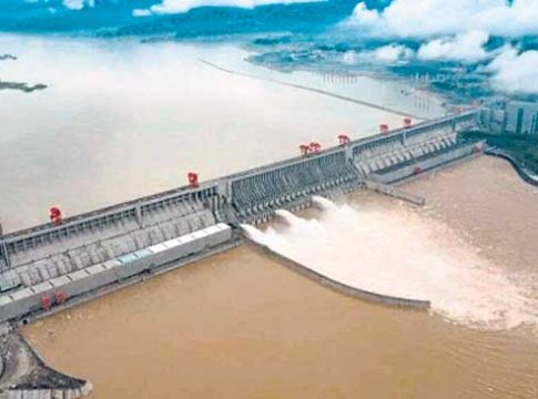 जलव्यवस्थापनाकडे हवे लक्ष