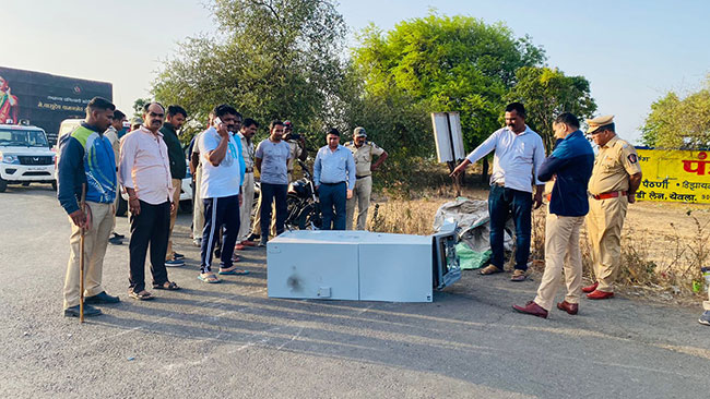 लासलगावमधील एक्सिस बँकेचे एटीएम मशीन चोरण्याचा डाव पोलिसांनी उधळला!