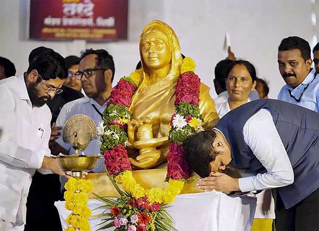 अहिल्यानगर हे यथायोग्य नामांतर