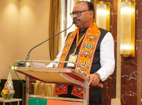 Chandrashekhar Bawankule: मर्सिडीजमधून फिरणाऱ्या, आणि फार्म हाऊसवाल्या शेतकऱ्यांना कर्जमाफी नाही; महसूलमंत्री बावनकुळे स्पष्टच बोलले