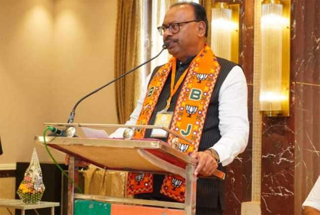 Chandrashekhar Bawankule: मर्सिडीजमधून फिरणाऱ्या, आणि फार्म हाऊसवाल्या शेतकऱ्यांना कर्जमाफी नाही; महसूलमंत्री बावनकुळे स्पष्टच बोलले