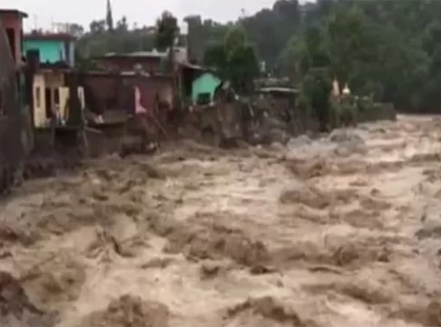 Heavy rain : आजही मुसळधार! हिमाचलसह उत्तराखंडमध्ये ढगफुटी!