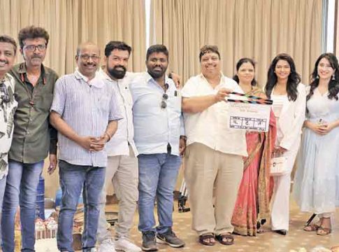 Entertainment : मनोरंजन