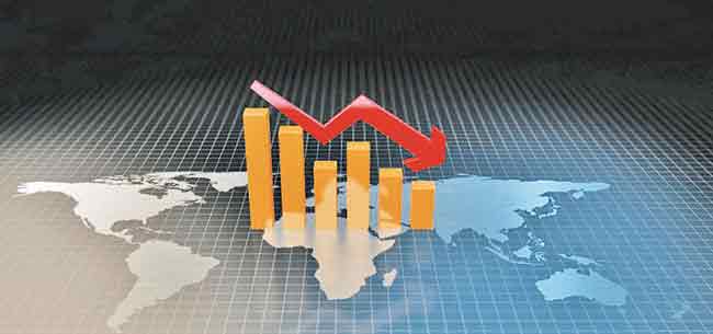 Economic recession : मंदी दाटतेय…