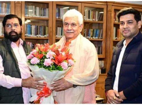 'महाराष्ट्र भवन' उभारण्यासाठी श्रीनगरमध्ये जागा मिळावी