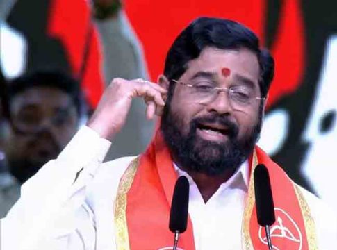 Eknath Shinde : लबाड लांडग्याने वाघाचे कातडे पांघरले म्हणजे तो काय वाघ होत नाही!