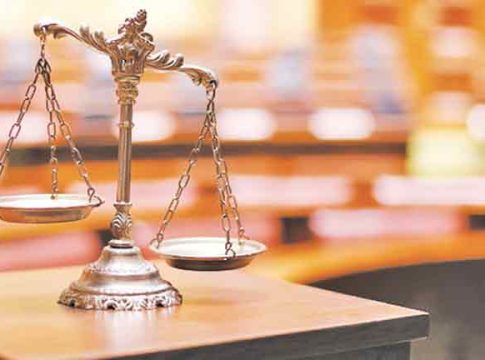 Economic Advice : दंड आणि खटले