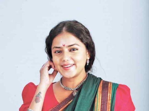 आईची स्वप्नपूर्ती करणारी ‘ती’