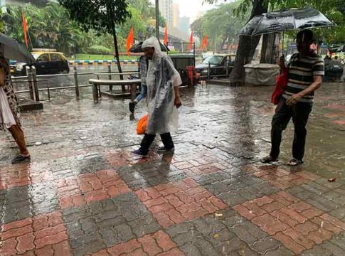 मुंबई, ठाण्याला 'ऑरेंज' अलर्ट, मुसळधार पावसाचा अंदाज