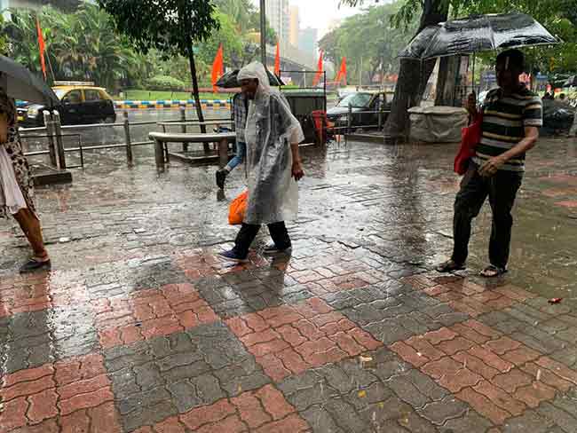 Rain of Mumbai : मुंबईकरांनो… आता छत्री घेऊनच घराबाहेर पडा!