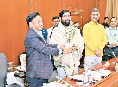 राज्याला सोबत घेऊन महाराष्ट्र नंबर १ घडवणार