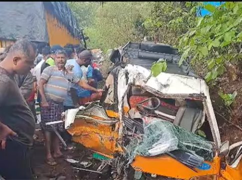 Accident: रत्नागिरी हादरले! दापोलीत वाहनाचा झाला चक्काचूर, चिमुकल्यांवर काळाचा घाला