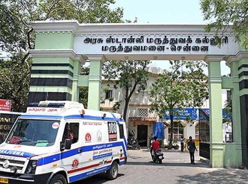 देशातील ४० वैद्यकीय महाविद्यालयांची मान्यता रद्द तर १०० रडारवर