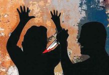 मुंबईत भर रस्त्यात पत्नीची पतीने केली हत्या