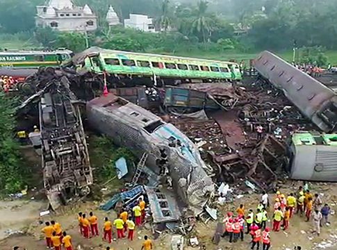 बालासोर रेल्वे दुर्घटना अपघात की, घातपात? सीबीआयमार्फत चौकशी करणार