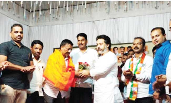 Nilesh Rane : उबाठा सेनेला भगदाड!