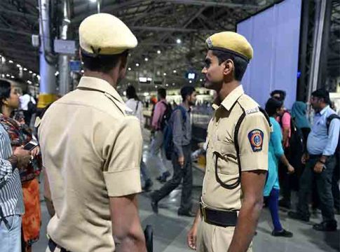homeguards: होमगार्ड्स बाबत महाराष्ट्र शासनाचा महत्वपूर्ण निर्णय! देवेंद्र फडणवीसांची घोषणा