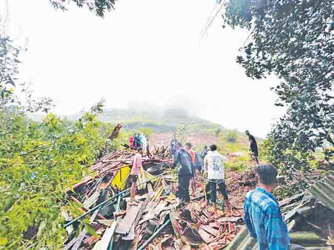 Irshalwadi landslide: ढिगाऱ्याखालच्या किंकाळ्या अन् वेदना…!