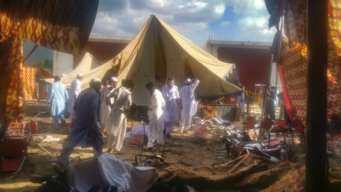 Blast in Pakistan : पाकिस्तानमध्ये पक्षाच्या मेळाव्यात भीषण स्फोट, प्रमुख नेत्यांसह ३५ ठार