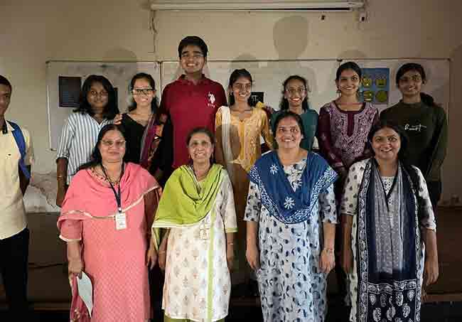 D. G. Ruaparel College : डी. जी. रुपारेल महाविद्यालयाच्या विद्यार्थ्यांचे अनोखे संशोधन