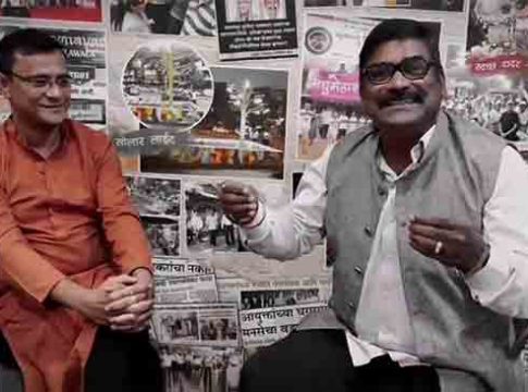 मी संकटात असलो की मराठी माणूस, खंजीर, मिंदे गट, खोके.... मुलाखत संपली!