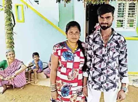 Cross-border love : सातासमुद्रापार असले तरी ओढ आहे मनी... सोशल मीडियावरुन जुळली आणखी एक प्रेमकहाणी!