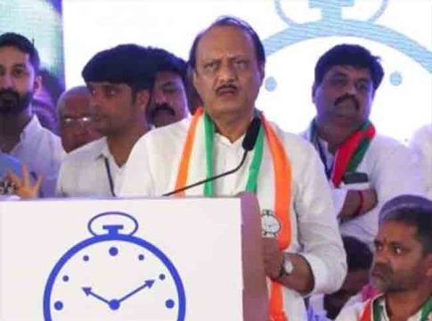 Ajit Pawar Vs Sharad Pawar : राजीनाम्याची नौटंकी शरद पवारांनीच केली!