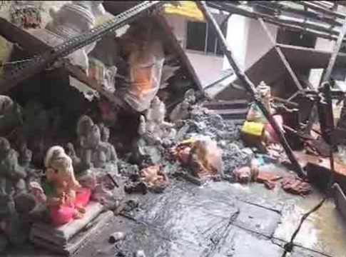 Arpit kala kendra : मुसळधार पावसामुळे कळवे येथील अर्पित कला केंद्राचे नुकसान