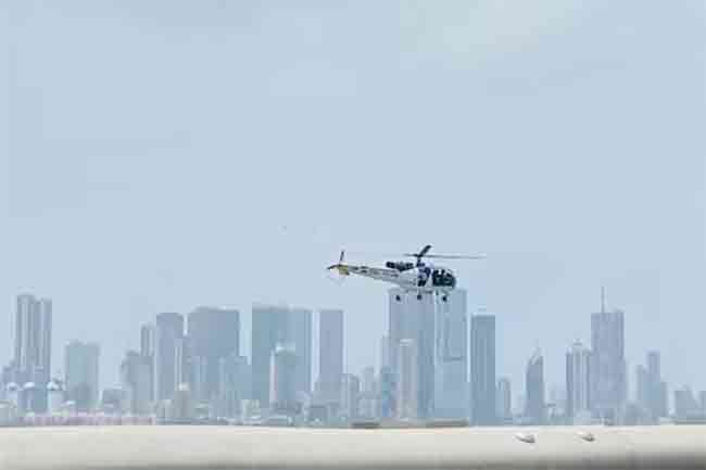 Bandra Worli Sea Link : बाप रे! वांद्रे-वरळी सी लिंकवर गाडी थांबवून थेट पाण्यात उडी मारली…