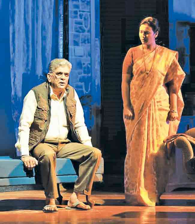 Marathi natak : पोस्ट कोविड काळात गुदमरलेलं मराठी नाटक