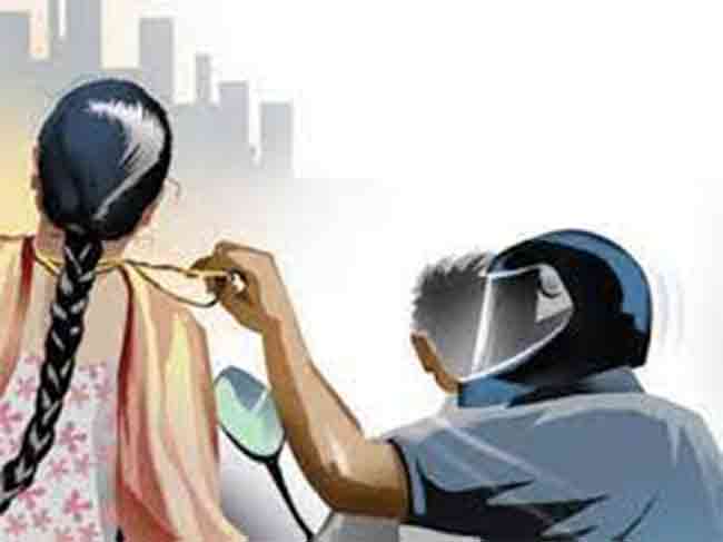 Nashik Crime : नाशिकच्या चोरट्यांची हिंमत वाढली; थेट केंद्रीय मंत्र्याच्या आईचे मंगळसूत्र चोरले!